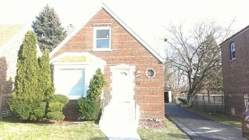 10707 S Sangamon St photo 1