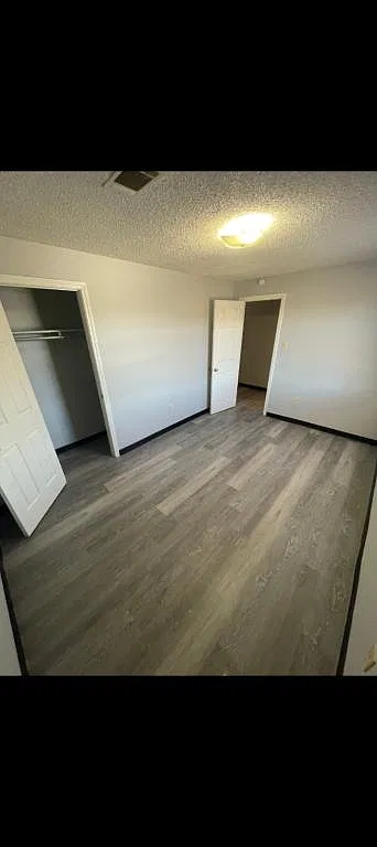 3925 Franklin St — Photo 3