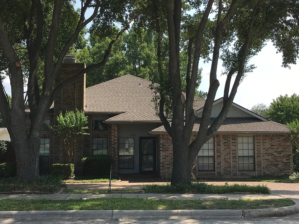 1504 Kesser Dr