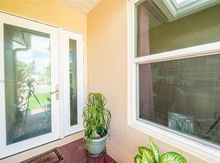 1200 SW 87th Way, Pembroke Pines, FL 33025