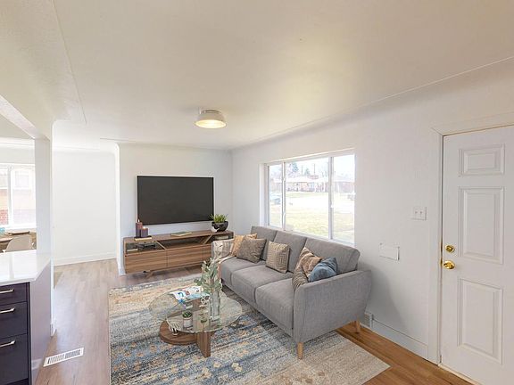 Optionally furnished common areas! Common areas can come beautifully furnished by our in-house design team for an additional fee.