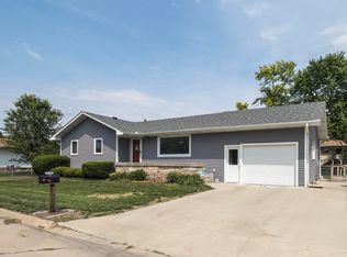 3210 Mueller Dr, Columbus, NE 68601