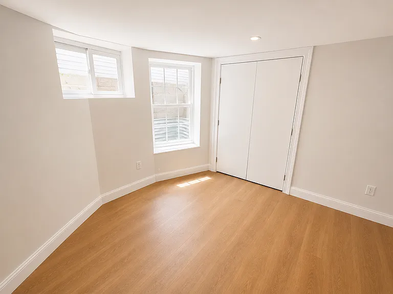 7 Bradford Ave #1 — Photo 6