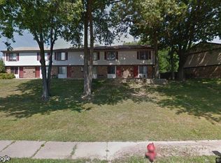 2433 Echo Valley Dr, Stow, OH 44224