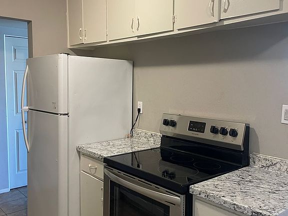 3rd image of 5930 W Keim Dr APT C