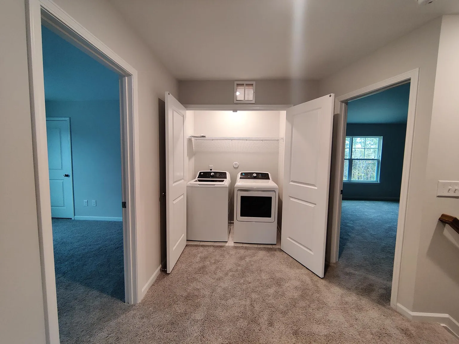 4 bed, 2011 sqft, $2,000 — Photo 3