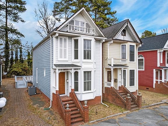 2nd image of 2502 Chapel Hill Rd #B