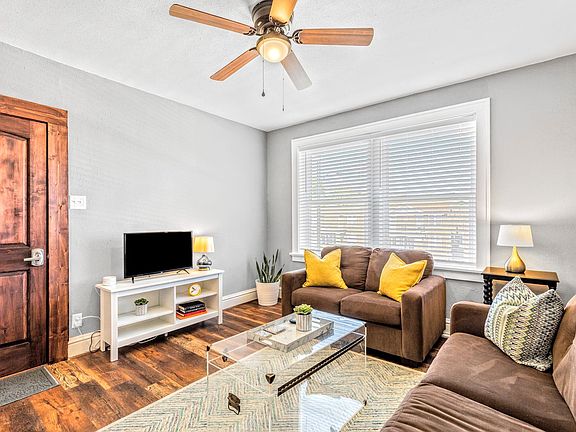 2nd image of 5060 Chippewa St APT 2E