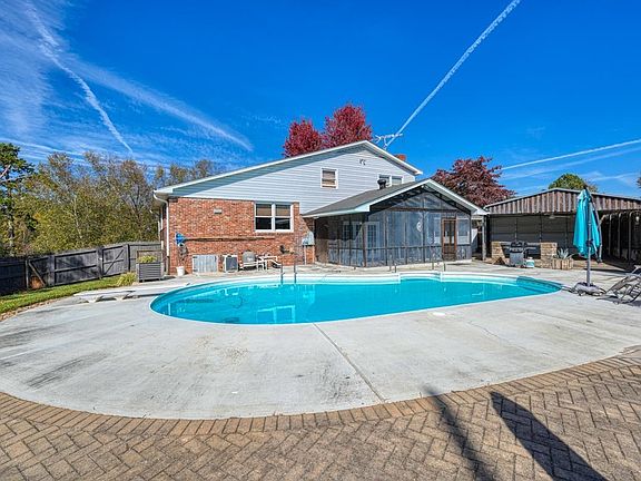 4th image of 4668 Schirra Ct