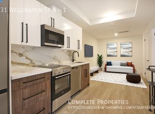 131 Wellington St N #1, Hamilton, ON L8R 1N4