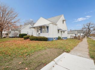 8157 Stephens Rd, Center Line, MI 48015