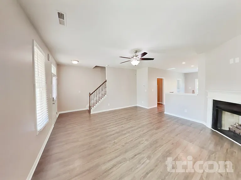 129 Seedling Ct — Photo 2