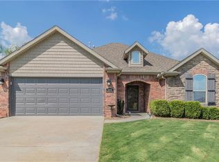 2888 W Ika Ln, Fayetteville, AR 72704