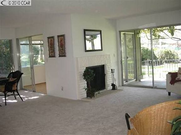 4th image of 2611 Saklan Indian Dr APT 2