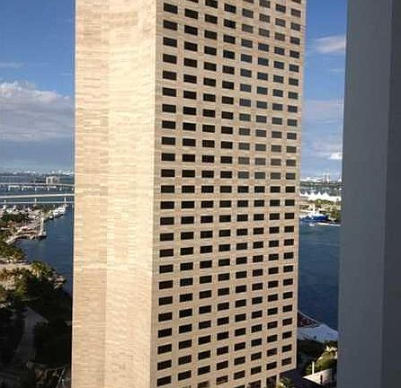 2nd image of 325 Biscayne Blvd #2224