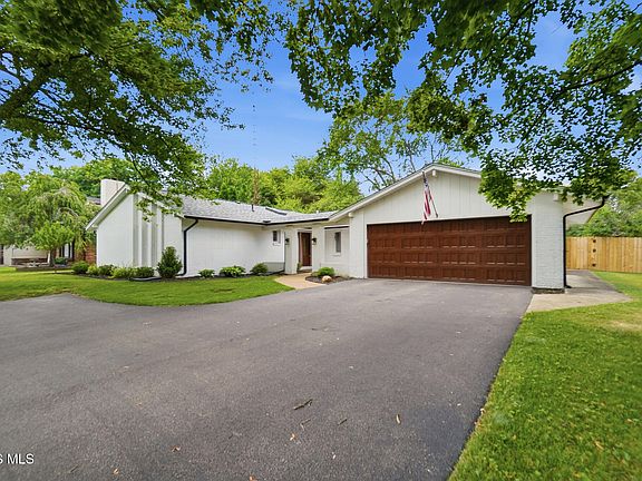 2nd image of 2222 Whitechapel Dr