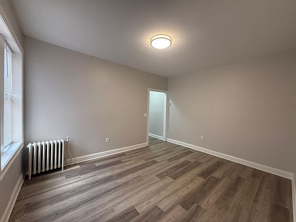 3rd image of 500-502 Baldwin Ave #41