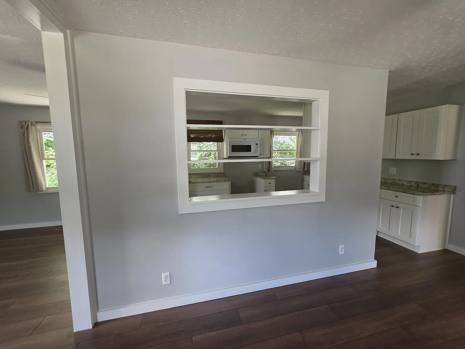 3 bed, 1152 sqft, $1,800 — Photo 4