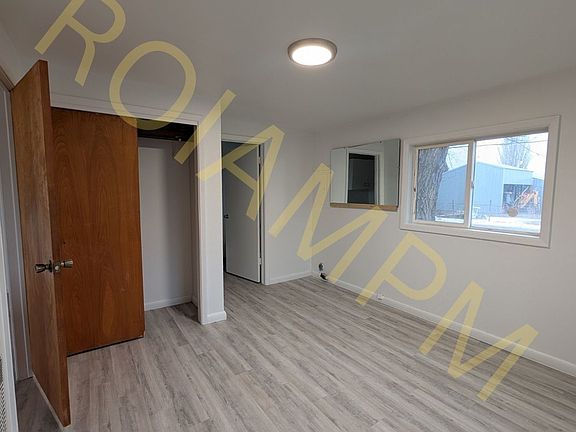3rd image of 123 E Main St #123