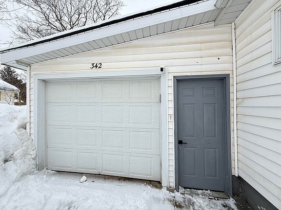 2nd image of 342 Hursley St