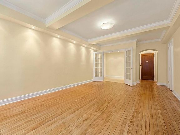 2nd image of 340 W 57th St APT 6H