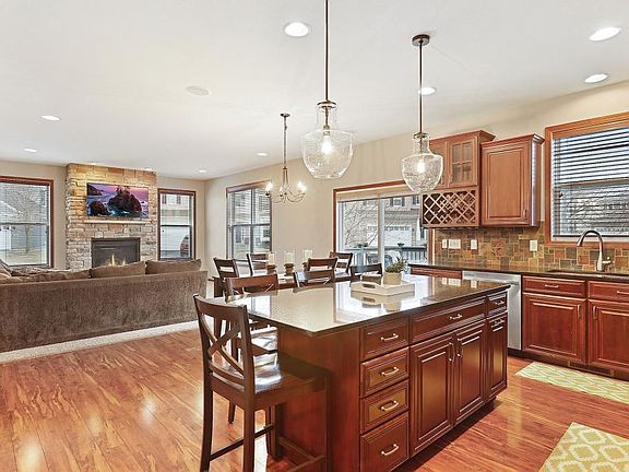 3rd image of 9271 River Rock Dr N
