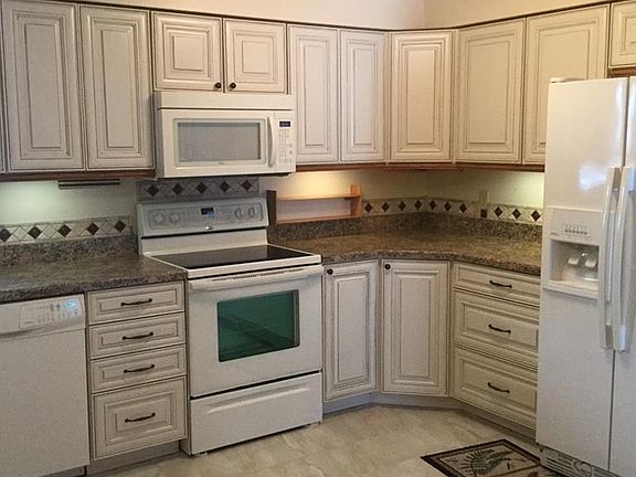2nd image of 28875 Brockway Dr