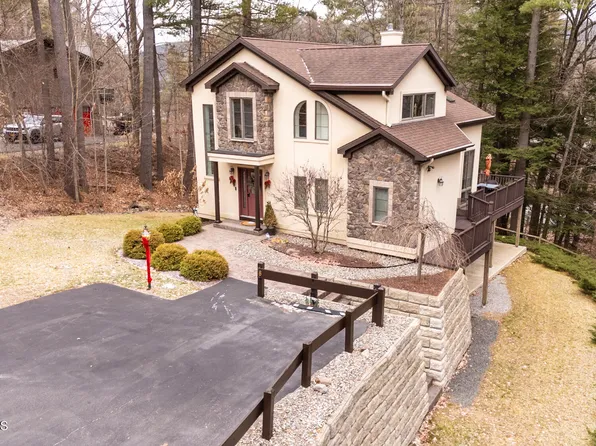 8 Schermerhorn Drive, Lake George, NY 12845