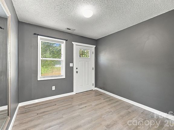 4th image of 16186 McLester Rd