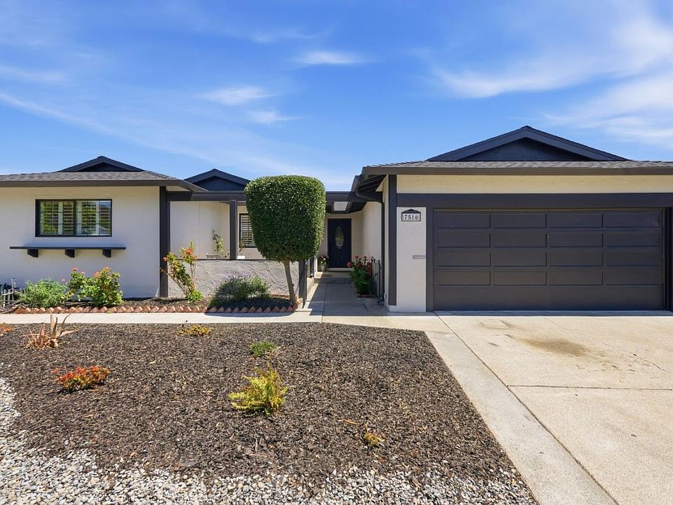 1st image of 7516 Shady Hollow Dr