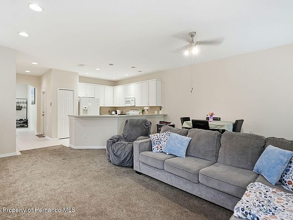 5th image of 11828 Castine St