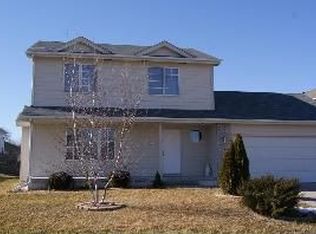 2904 E 43rd St, Des Moines, IA 50317