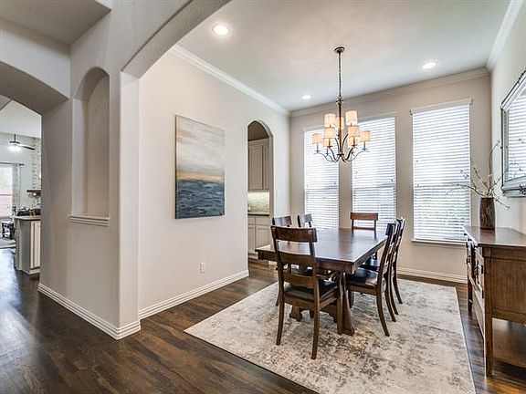 5th image of 2820 Torreya Dr