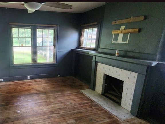 2nd image of 205 Maple Ave