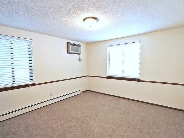 Apache Manor Apartments — Photo 23