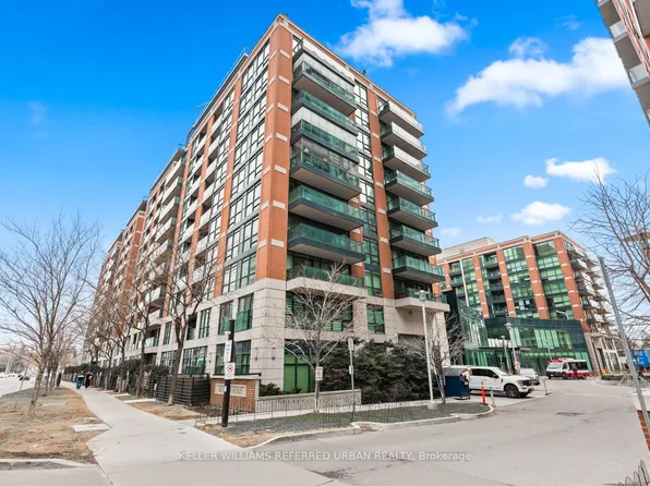 525 Wilson Ave #411, Toronto, ON M3H 0A7