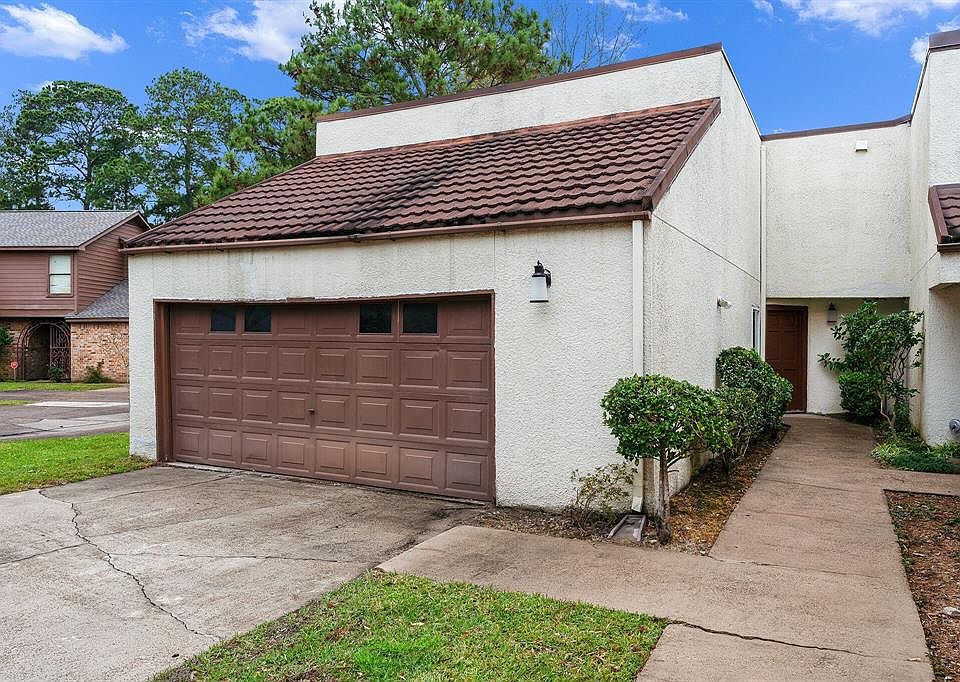 1st image of 20309 Sunny Shores Dr