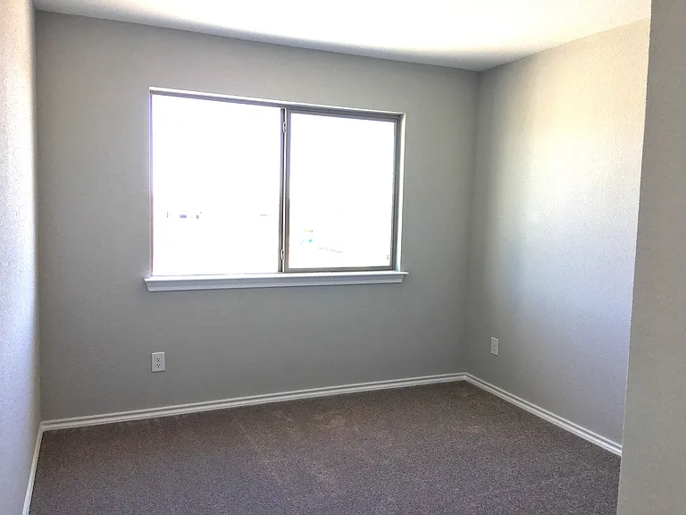 601 Long Prairie Dr — Photo 27