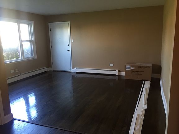 4th image of 34 King Arthur Ct APT 10
