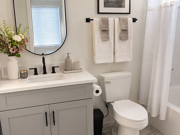 2nd image of 1303 Meharry Blvd #204