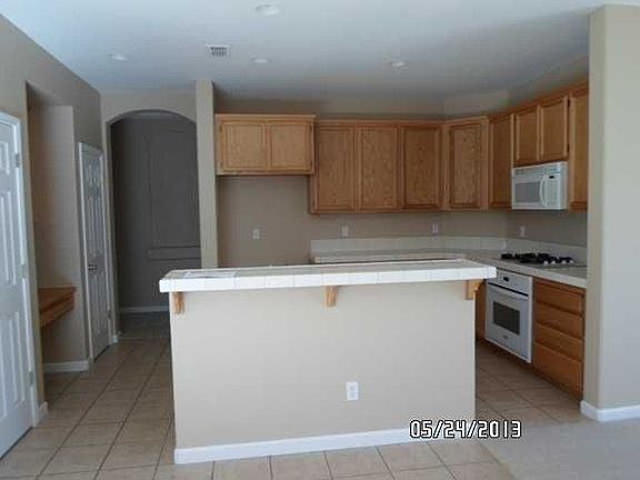 3rd image of 8421 Starlily Ct