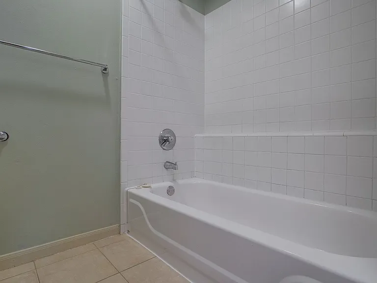 2209 Hancock Dr #27 — Photo 26