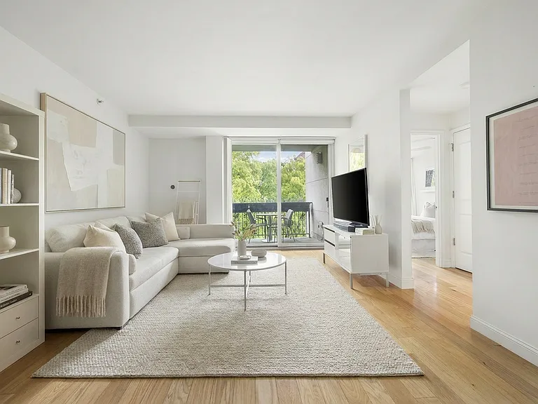 52 Dean St #4E — Photo 1