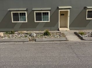 917 W Clark St, Livingston, MT 59047