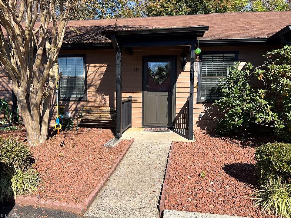 1st image of 318 Westridge Dr