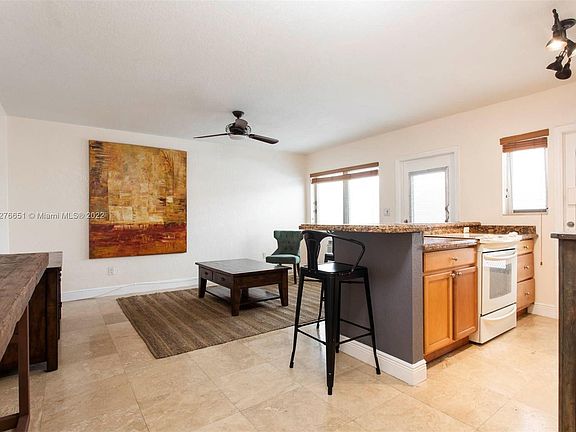 5th image of 626 Meridian Ave APT 2
