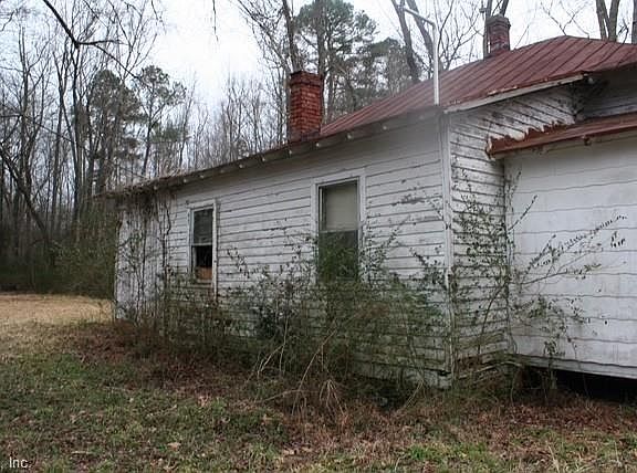 5th image of 3641 N Courthouse Rd