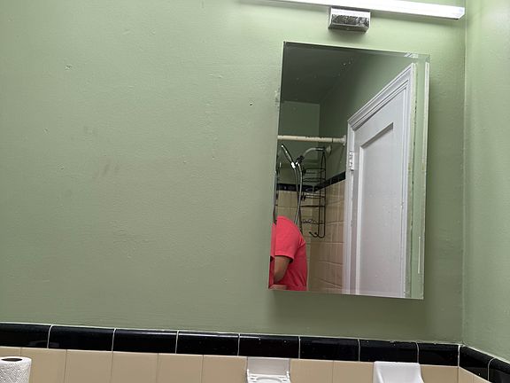 5th image of 1000 Rosalie St Floor 2