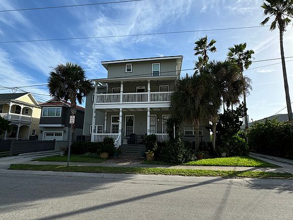 4th image of 105 Marine St #1