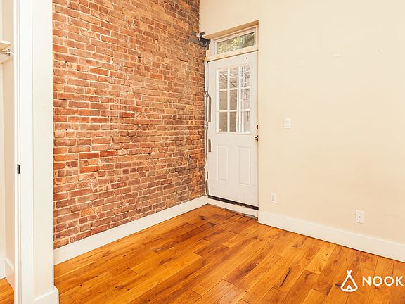 4th image of 435 Menahan St #F1
